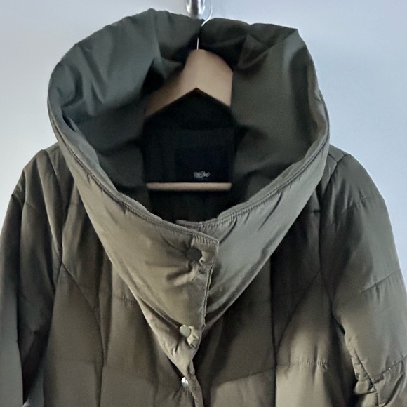 Mossimo Women’s Olive Green Puffer Coat w/ Multi-Way Collar - Picture 8 of 9